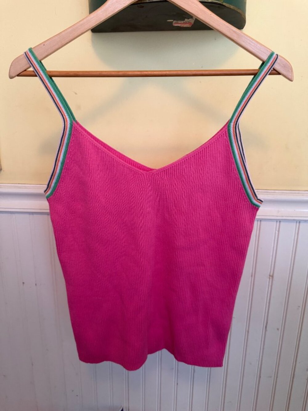Old Navy vintage y2k Pink Ribbed Knit Tank Top Striped Trim XL